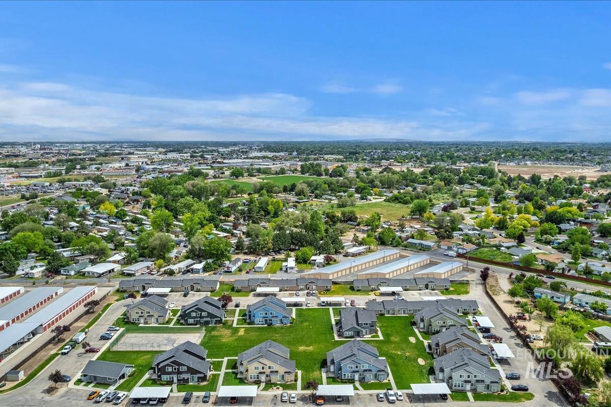 16953 N Pamela's Loop, Nampa, Idaho 83651, 2 Bedrooms, 2 Bathrooms, Residential Income For Sale, Price $839,900, 98947133
