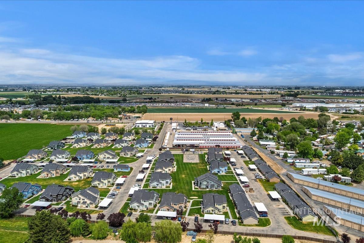 16953 N Pamela's Loop, Nampa, Idaho 83651, 2 Bedrooms, 2 Bathrooms, Residential Income For Sale, Price $839,900, 98947133