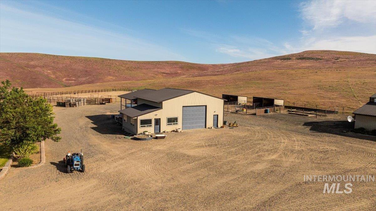 1270 Hillcrest Dr., Vale, Oregon 97918, 3 Bedrooms, 4 Bathrooms, Farm & Ranch For Sale, Price $2,400,000, 98947142
