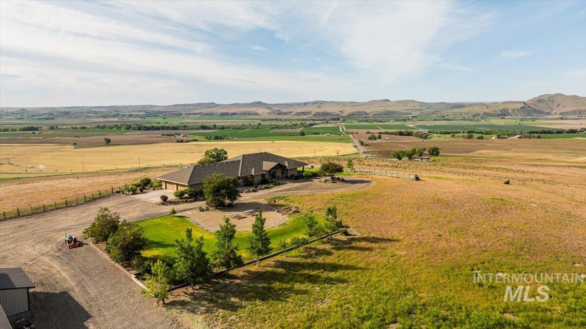 1270 Hillcrest Dr., Vale, Oregon 97918, 3 Bedrooms, 4 Bathrooms, Farm & Ranch For Sale, Price $2,400,000, 98947142