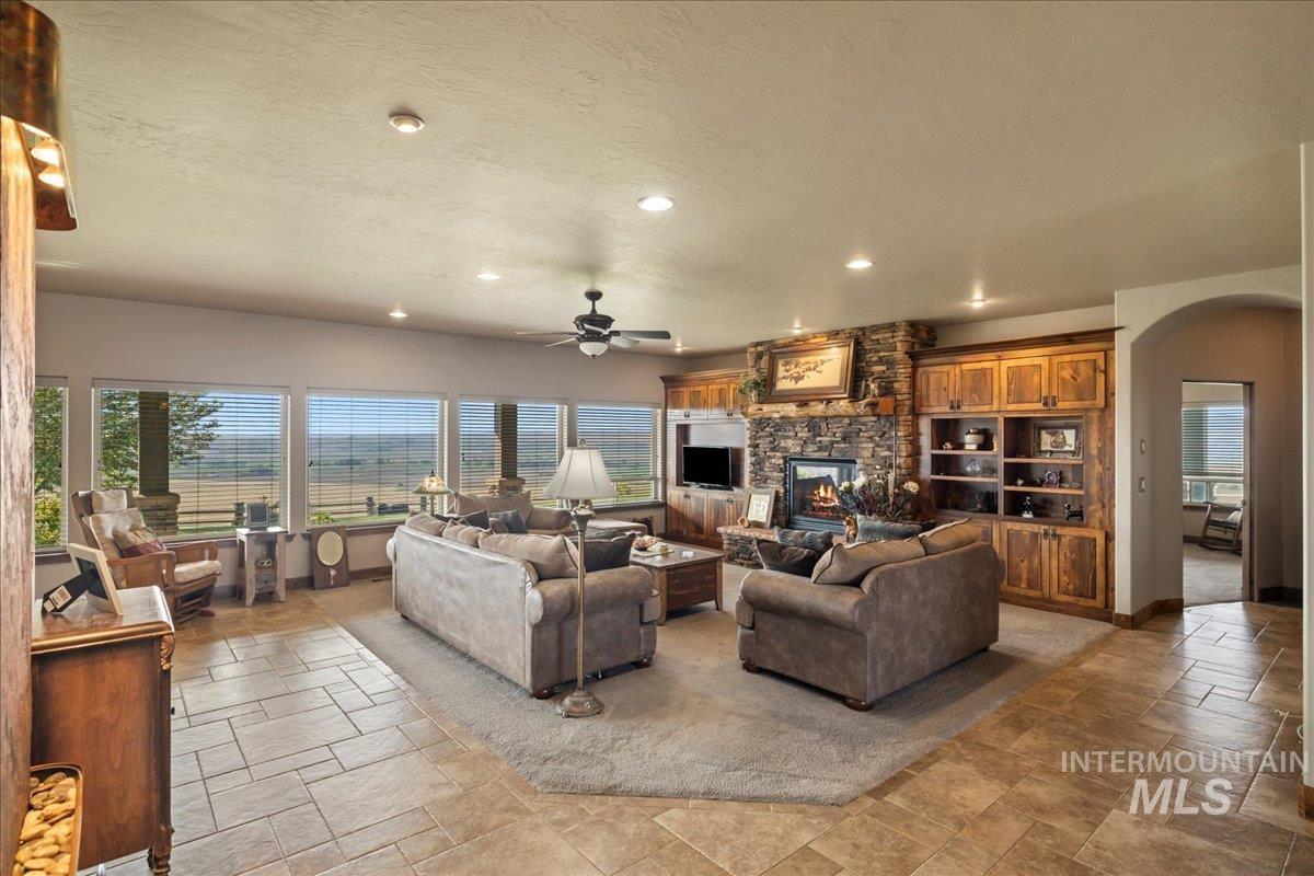 1270 Hillcrest Dr., Vale, Oregon 97918, 3 Bedrooms, 4 Bathrooms, Farm & Ranch For Sale, Price $2,400,000, 98947142