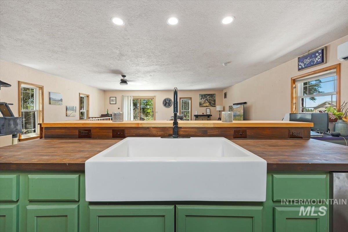 169 W 200 N, Jerome, Idaho 83316, 4 Bedrooms, 2 Bathrooms, Residential For Sale, Price $669,900, 98947182