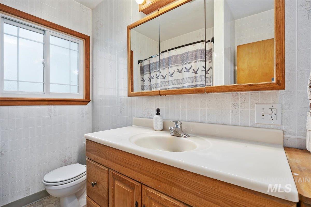 169 W 200 N, Jerome, Idaho 83316, 4 Bedrooms, 2 Bathrooms, Residential For Sale, Price $669,900, 98947182