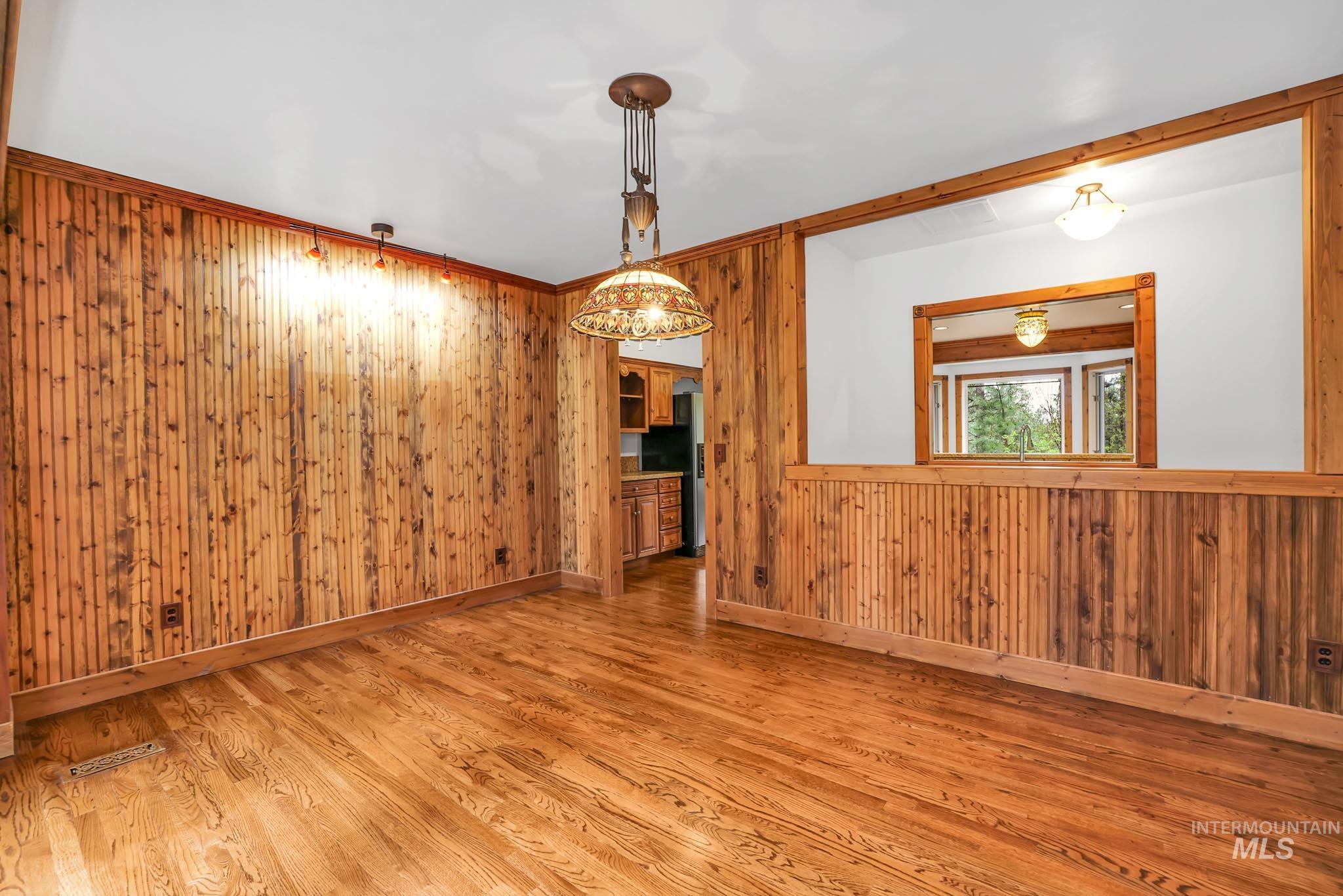 255 Rio Vista Blvd, McCall, Idaho 83638, 5 Bedrooms, 5 Bathrooms, Residential For Sale, Price $2,200,000, 98947187