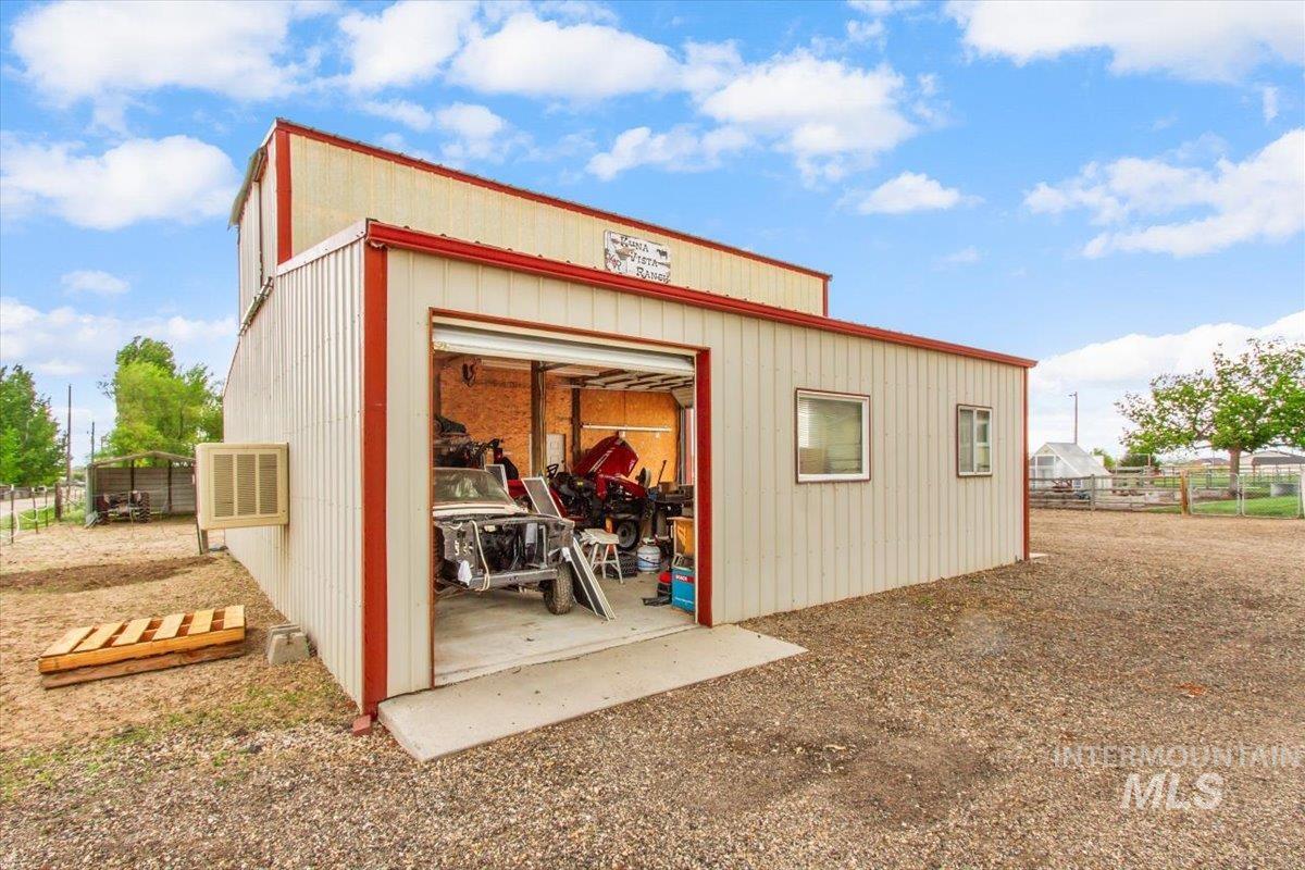 368 W King Rd., Kuna, Idaho 83634, 3 Bedrooms, 2 Bathrooms, Residential For Sale, Price $795,900, 98947206