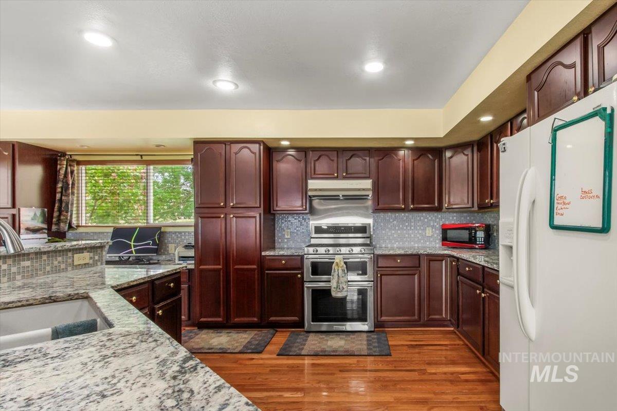368 W King Rd., Kuna, Idaho 83634, 3 Bedrooms, 2 Bathrooms, Residential For Sale, Price $795,900, 98947206