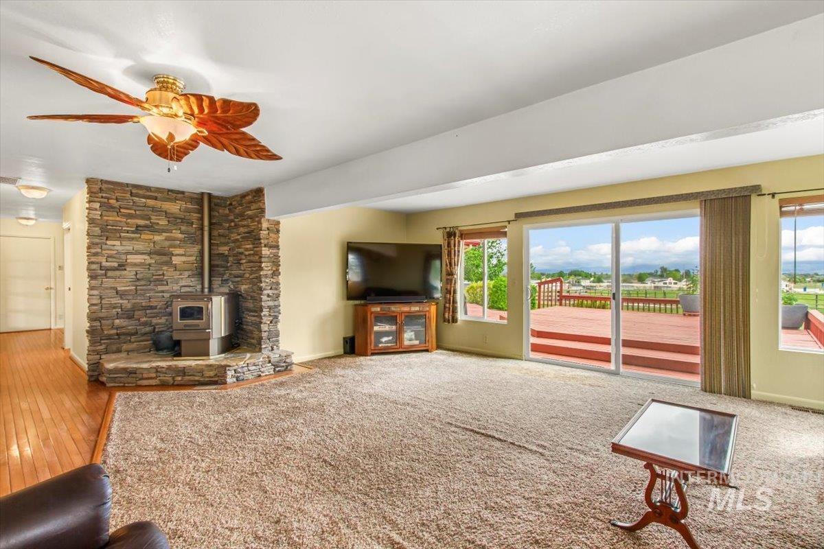 368 W King Rd., Kuna, Idaho 83634, 3 Bedrooms, 2 Bathrooms, Residential For Sale, Price $795,900, 98947206