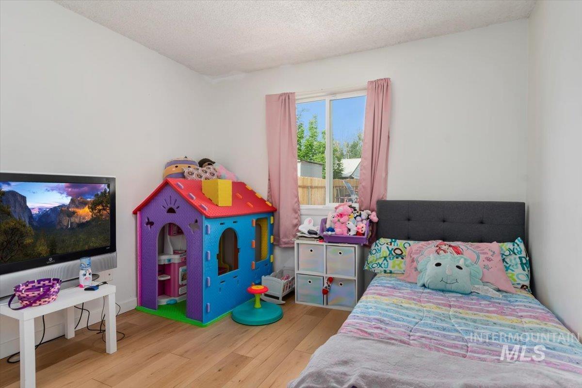 107 Nogales, Caldwell, Idaho 83605, 3 Bedrooms, 1 Bathroom, Residential For Sale, Price $334,000, 98947215