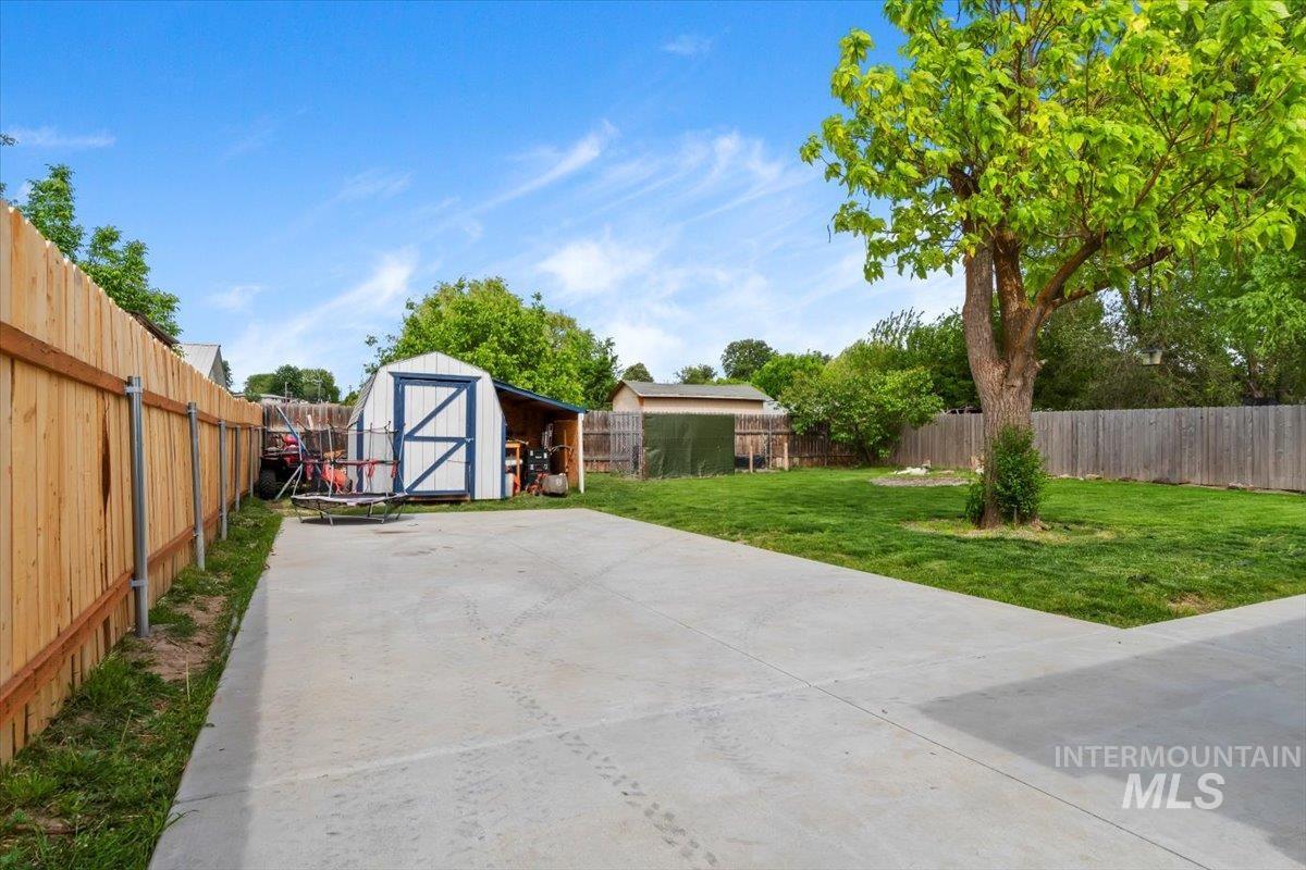107 Nogales, Caldwell, Idaho 83605, 3 Bedrooms, 1 Bathroom, Residential For Sale, Price $334,000, 98947215