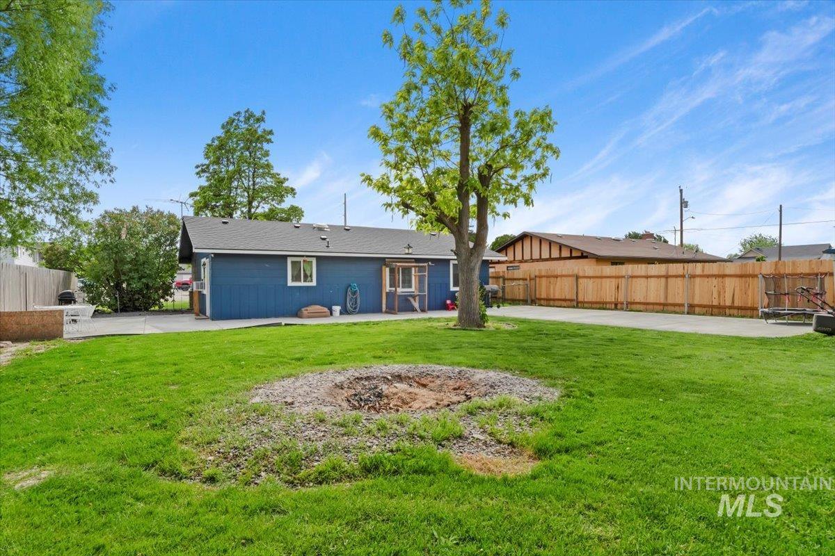 107 Nogales, Caldwell, Idaho 83605, 3 Bedrooms, 1 Bathroom, Residential For Sale, Price $334,000, 98947215