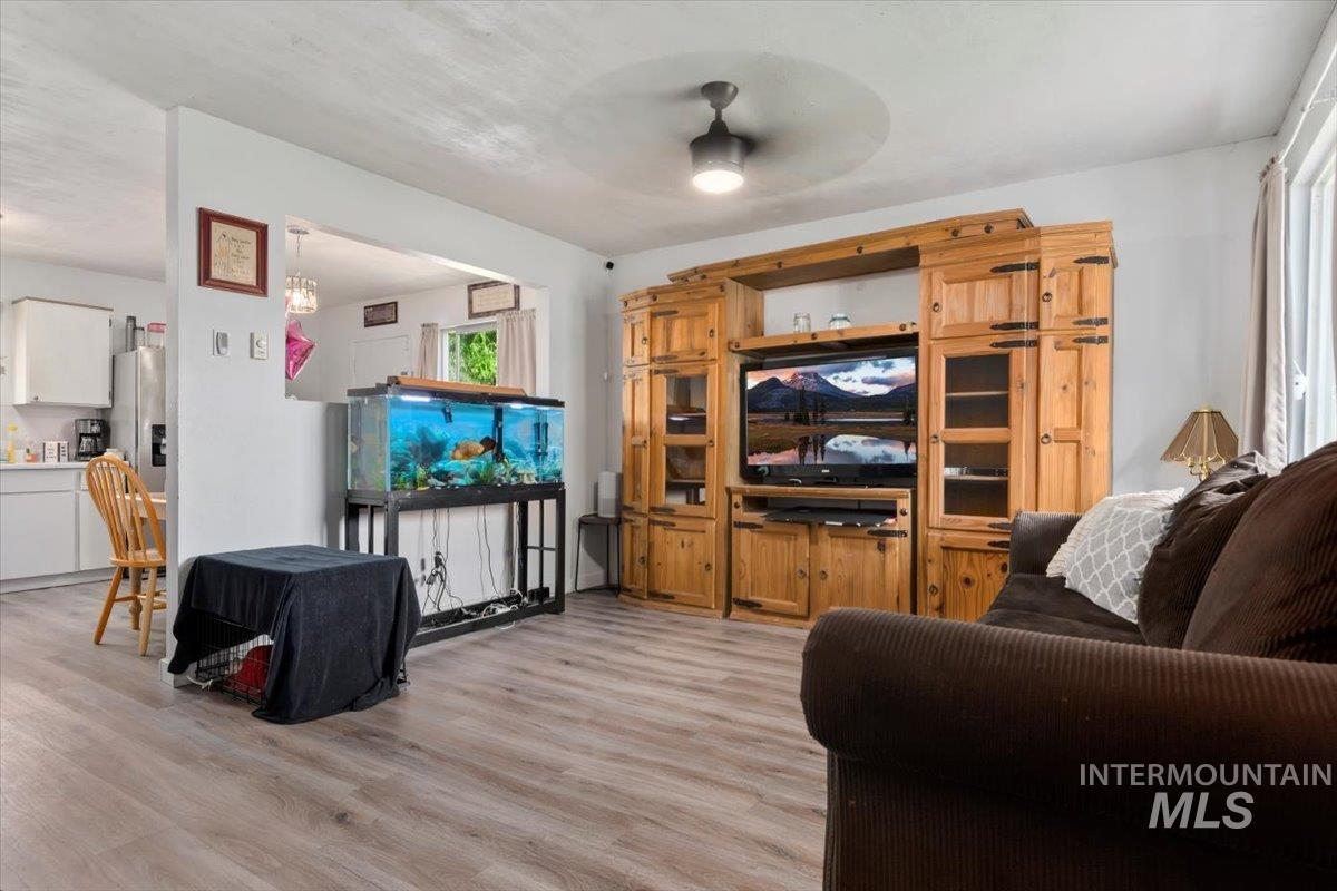 107 Nogales, Caldwell, Idaho 83605, 3 Bedrooms, 1 Bathroom, Residential For Sale, Price $334,000, 98947215
