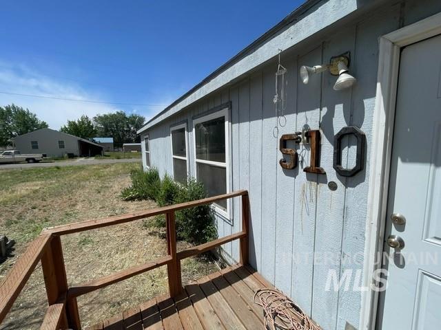 510 E Arthur Ave, Glenns Ferry, Idaho 83623-2383, 3 Bedrooms, 2 Bathrooms, Residential For Sale, Price $165,000, 98947222