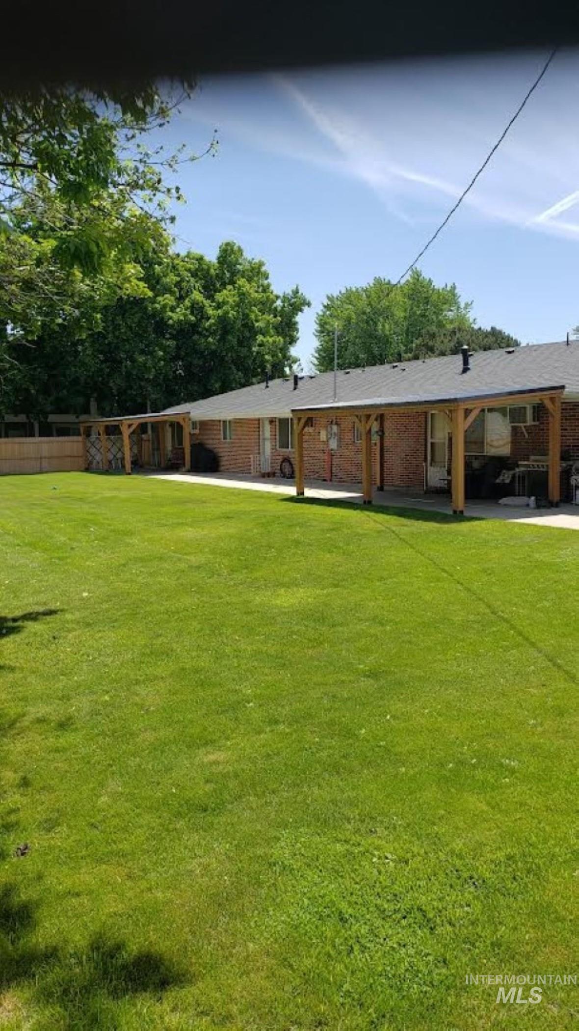 402 E Washington Ave, Meridian, Idaho 83642, 2 Bedrooms, 1 Bathroom, Residential Income For Sale, Price $699,900, 98947230