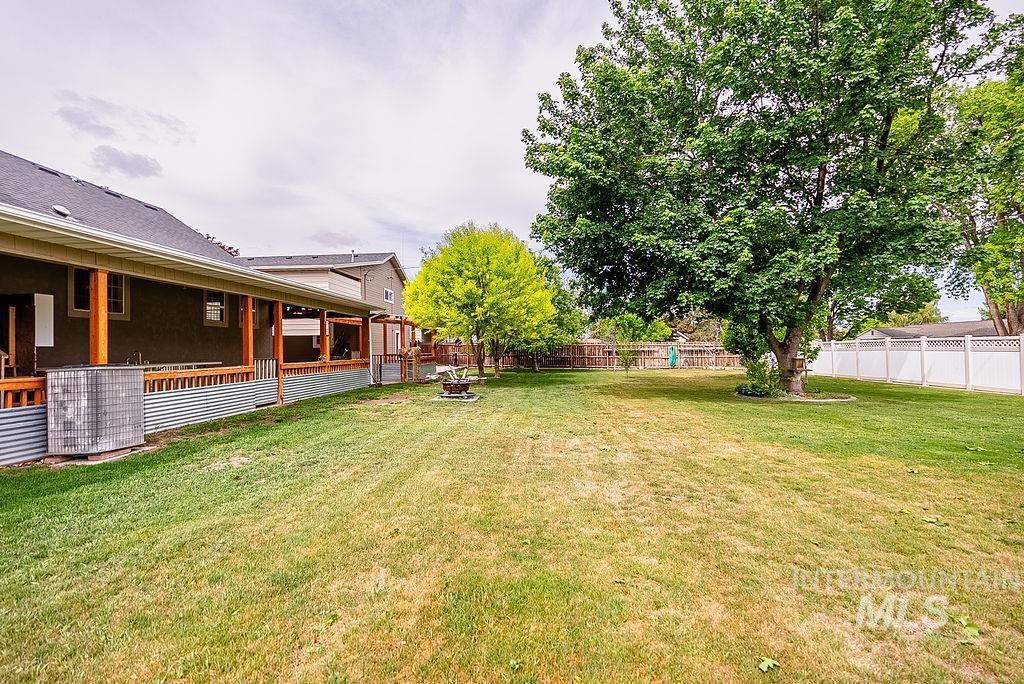 720 E Main St, Jerome, Idaho 83338, 6 Bedrooms, 4.5 Bathrooms, Residential For Sale, Price $599,900, 98947239