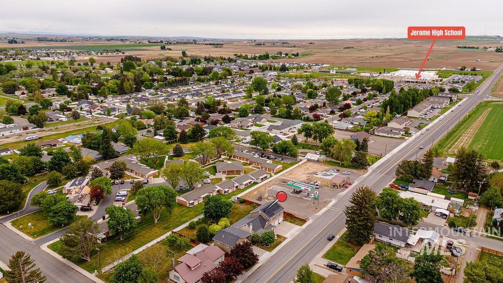 720 E Main St, Jerome, Idaho 83338, 6 Bedrooms, 4.5 Bathrooms, Residential For Sale, Price $599,900, 98947239