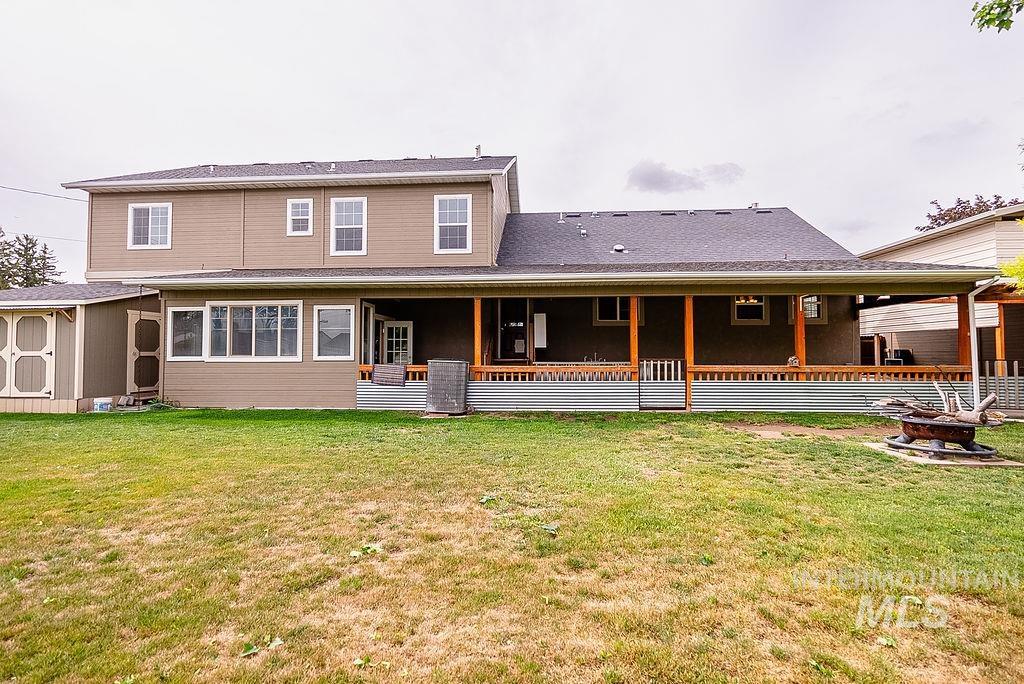 720 E Main St, Jerome, Idaho 83338, 6 Bedrooms, 4.5 Bathrooms, Residential For Sale, Price $599,900, 98947239