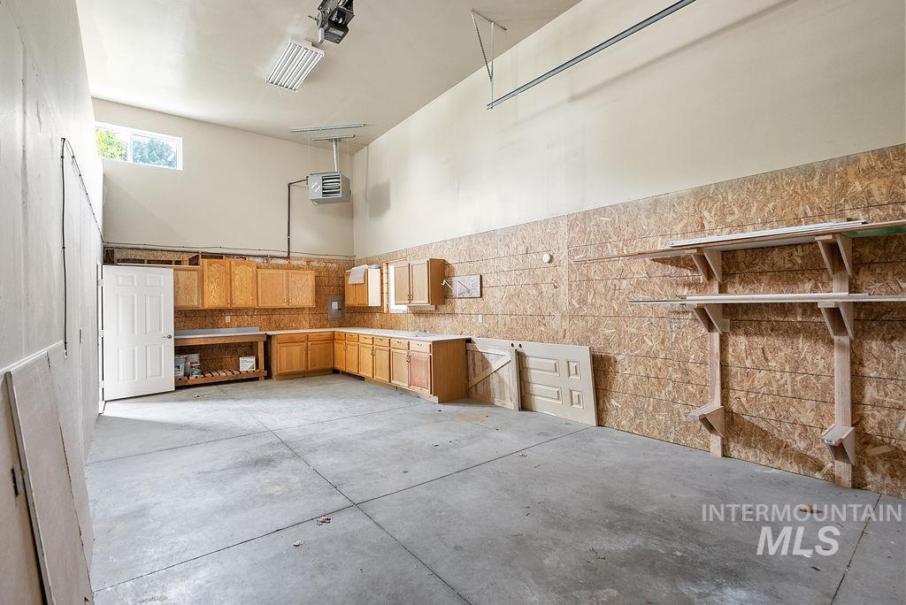 720 E Main St, Jerome, Idaho 83338, 6 Bedrooms, 4.5 Bathrooms, Residential For Sale, Price $599,900, 98947239