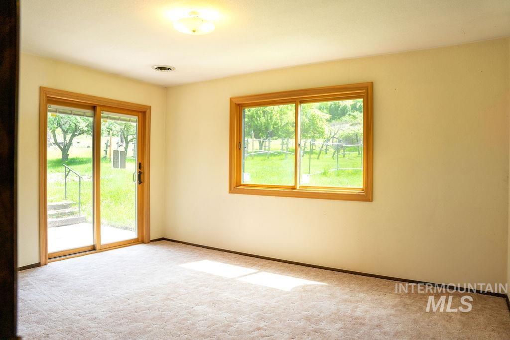 121 Valley View Ln, Kamiah, Idaho 83536, 3 Bedrooms, 3 Bathrooms, Residential For Sale, Price $549,995, 98947245