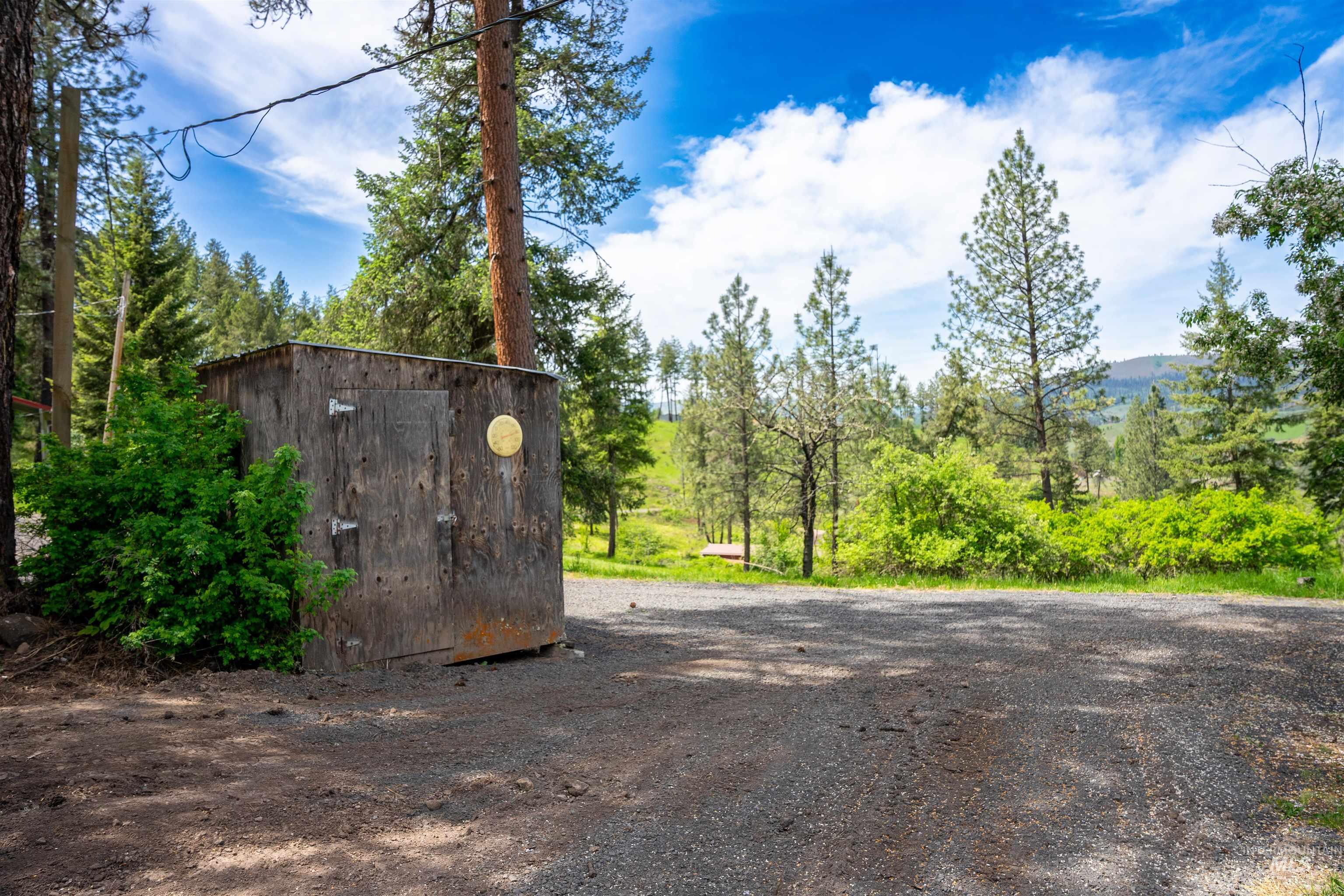 121 Valley View Ln, Kamiah, Idaho 83536, 3 Bedrooms, 3 Bathrooms, Residential For Sale, Price $549,995, 98947245