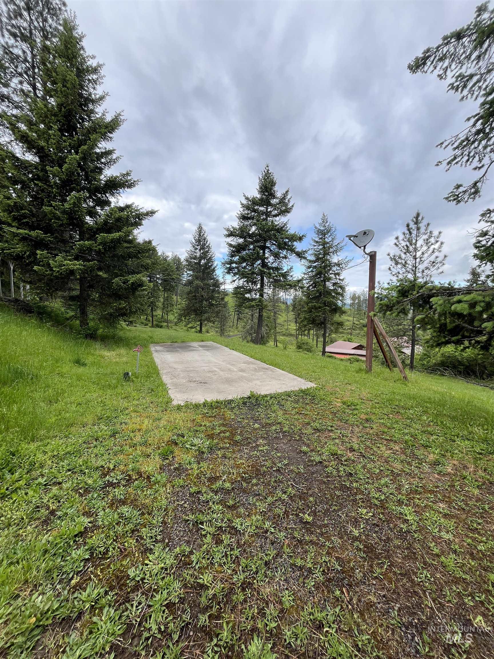 121 Valley View Ln, Kamiah, Idaho 83536, 3 Bedrooms, 3 Bathrooms, Residential For Sale, Price $549,995, 98947245