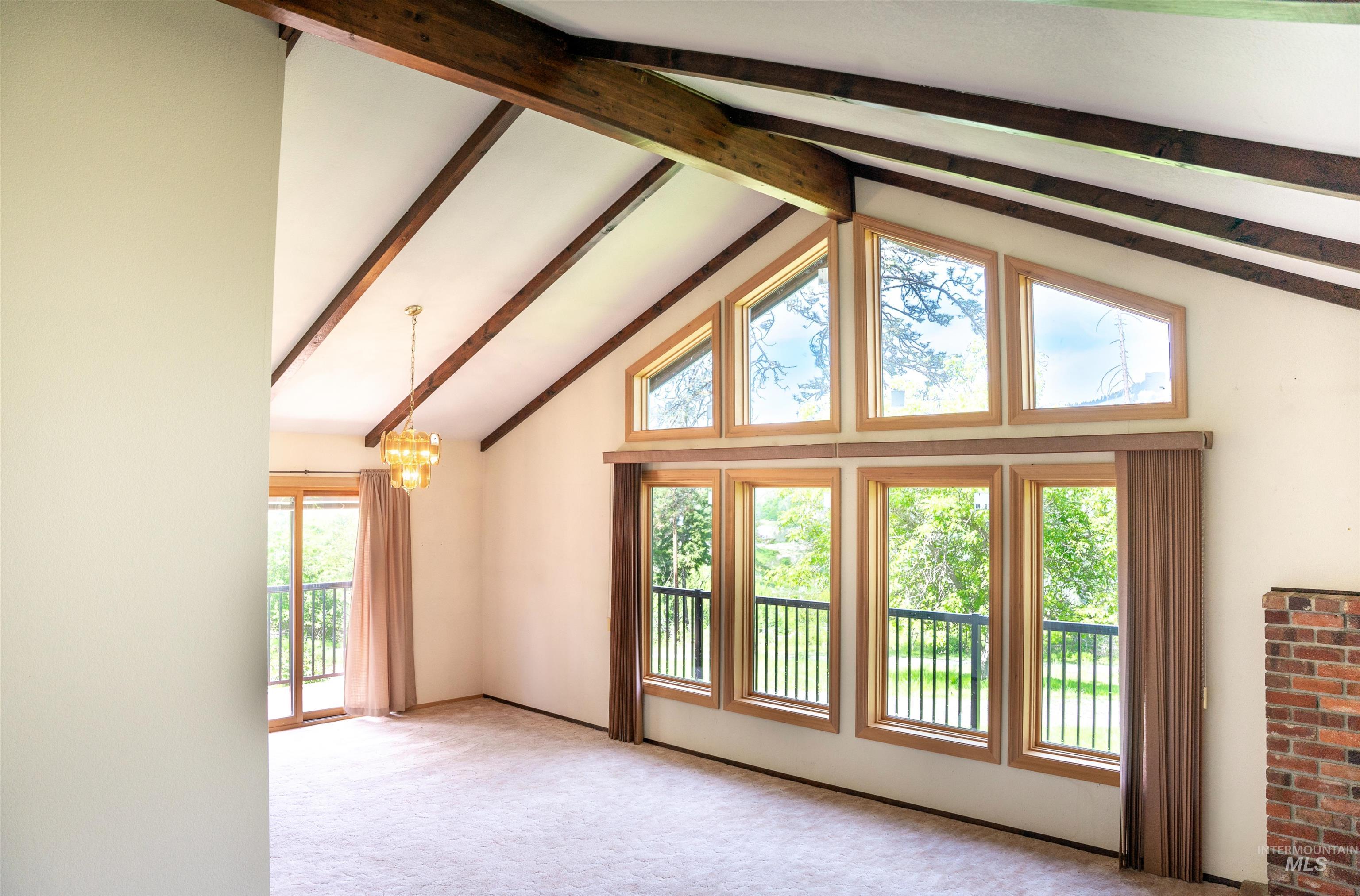 121 Valley View Ln, Kamiah, Idaho 83536, 3 Bedrooms, 3 Bathrooms, Residential For Sale, Price $549,995, 98947245