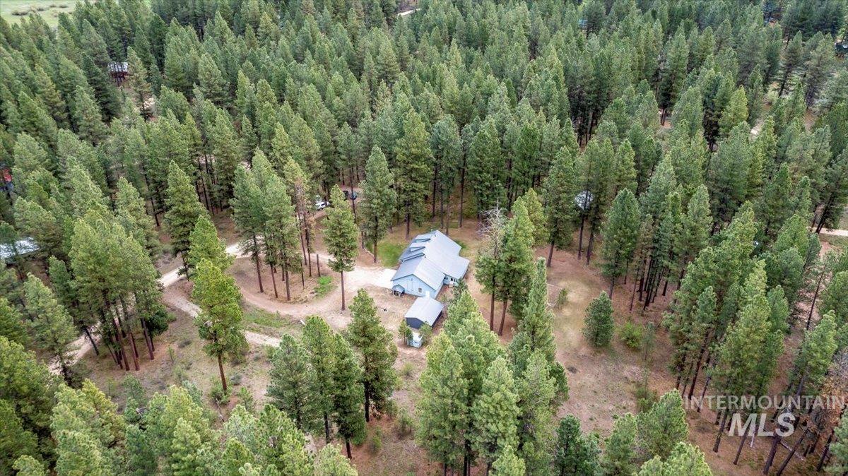 42 Hiatt Circle, Idaho City, Idaho 83631-4208, 3 Bedrooms, 2.5 Bathrooms, Residential For Sale, Price $449,000, 98947261