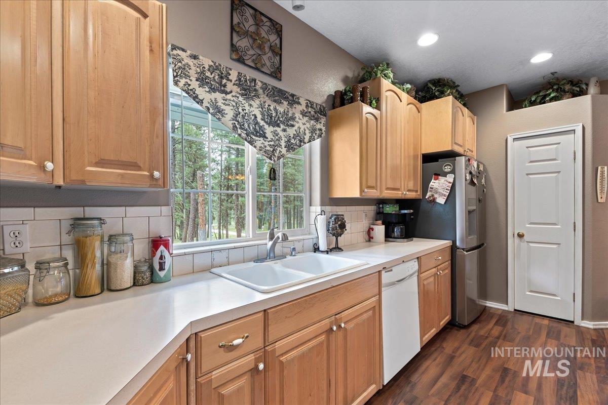 42 Hiatt Circle, Idaho City, Idaho 83631-4208, 3 Bedrooms, 2.5 Bathrooms, Residential For Sale, Price $449,000, 98947261