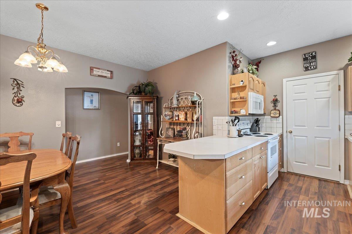 42 Hiatt Circle, Idaho City, Idaho 83631-4208, 3 Bedrooms, 2.5 Bathrooms, Residential For Sale, Price $449,000, 98947261