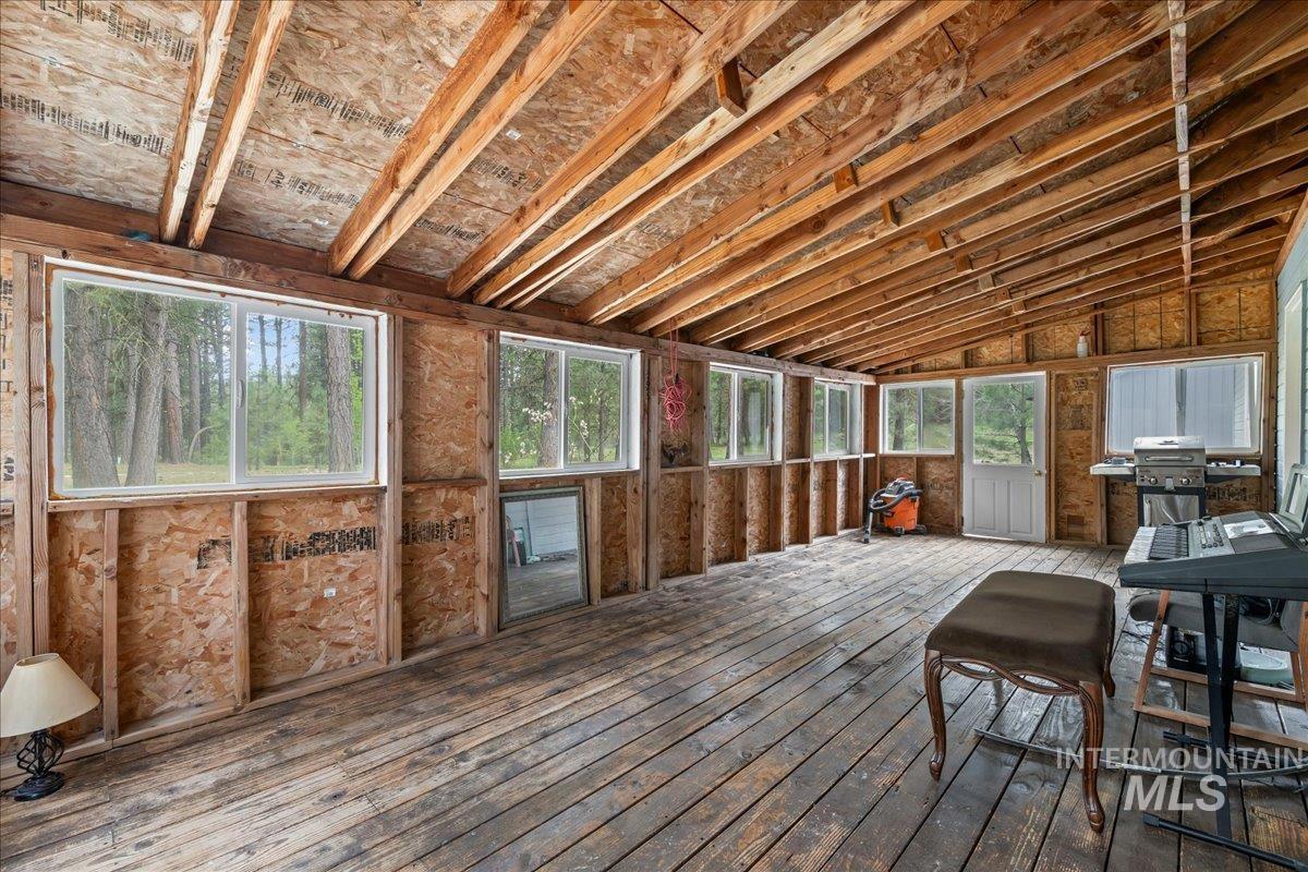 42 Hiatt Circle, Idaho City, Idaho 83631-4208, 3 Bedrooms, 2.5 Bathrooms, Residential For Sale, Price $449,000, 98947261