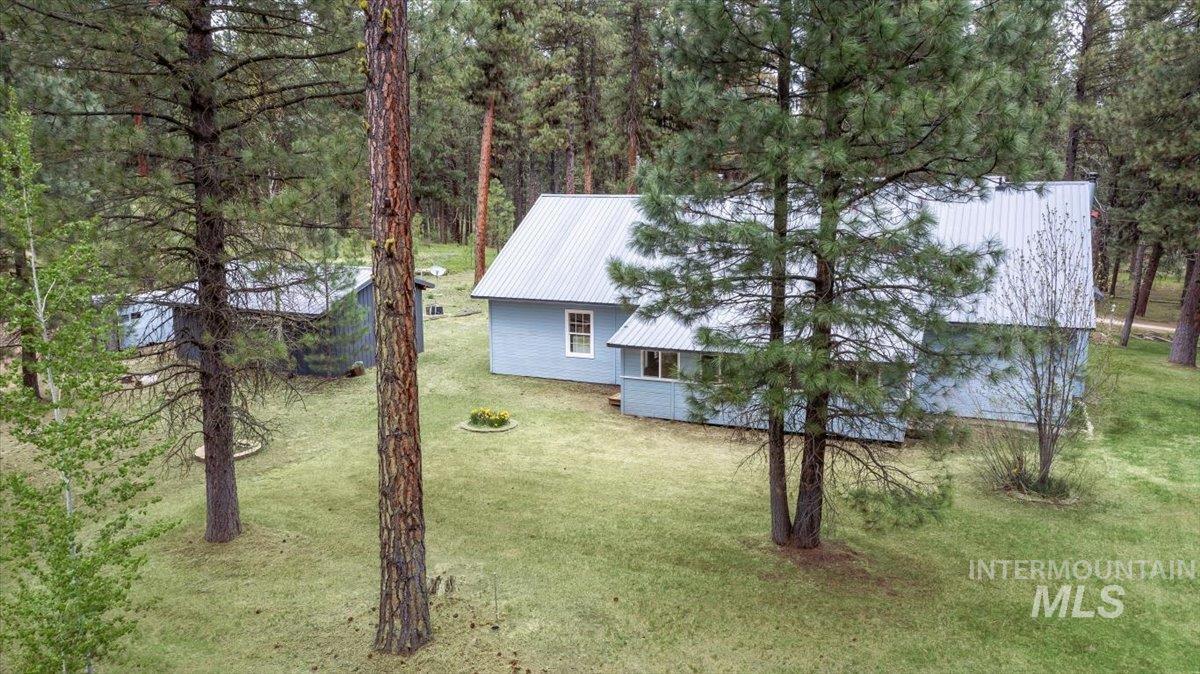 42 Hiatt Circle, Idaho City, Idaho 83631-4208, 3 Bedrooms, 2.5 Bathrooms, Residential For Sale, Price $449,000, 98947261
