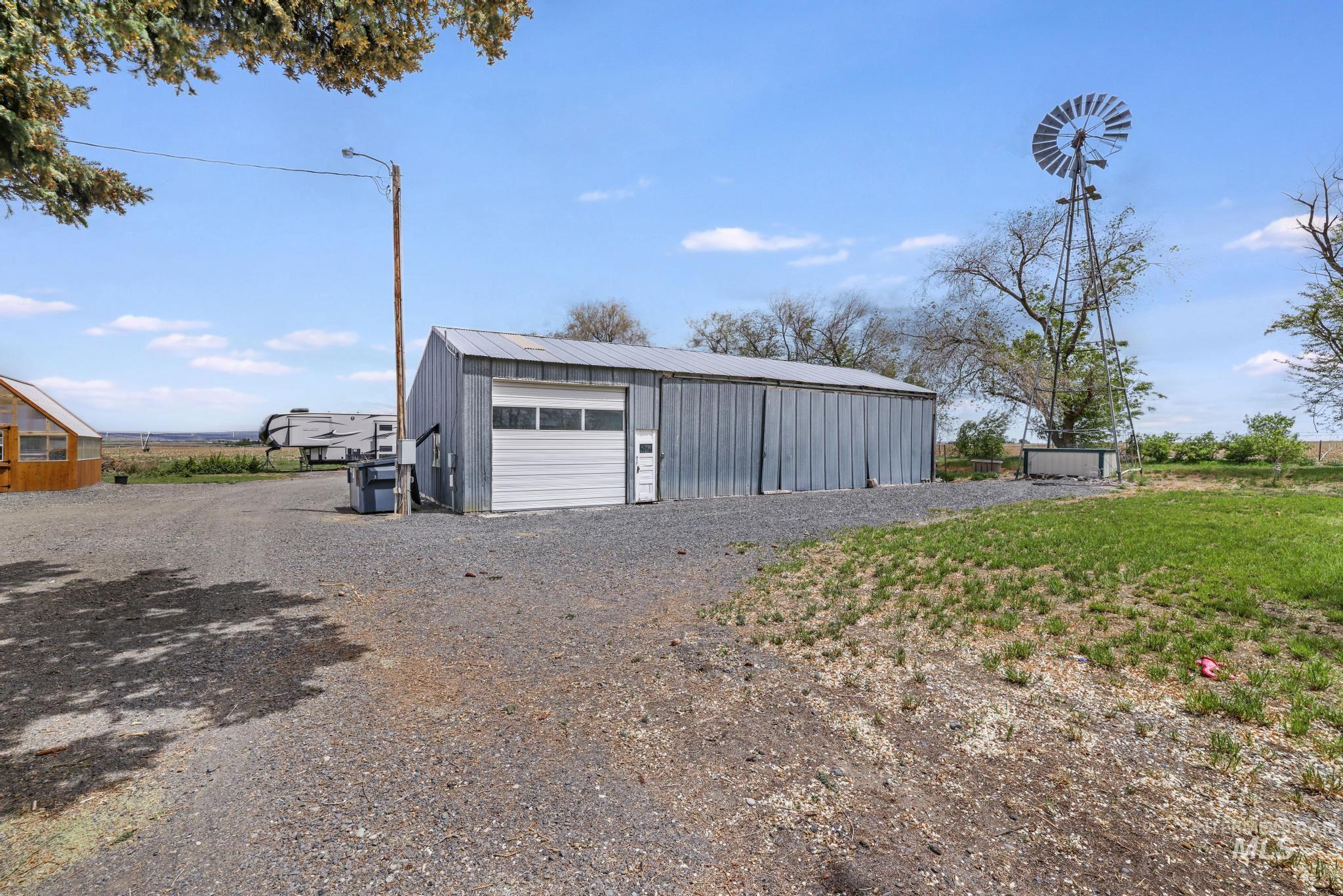 1526 Highway 26, Gooding, Idaho 83330, 4 Bedrooms, 5.5 Bathrooms, Residential For Sale, Price $3,990,000, 98947267