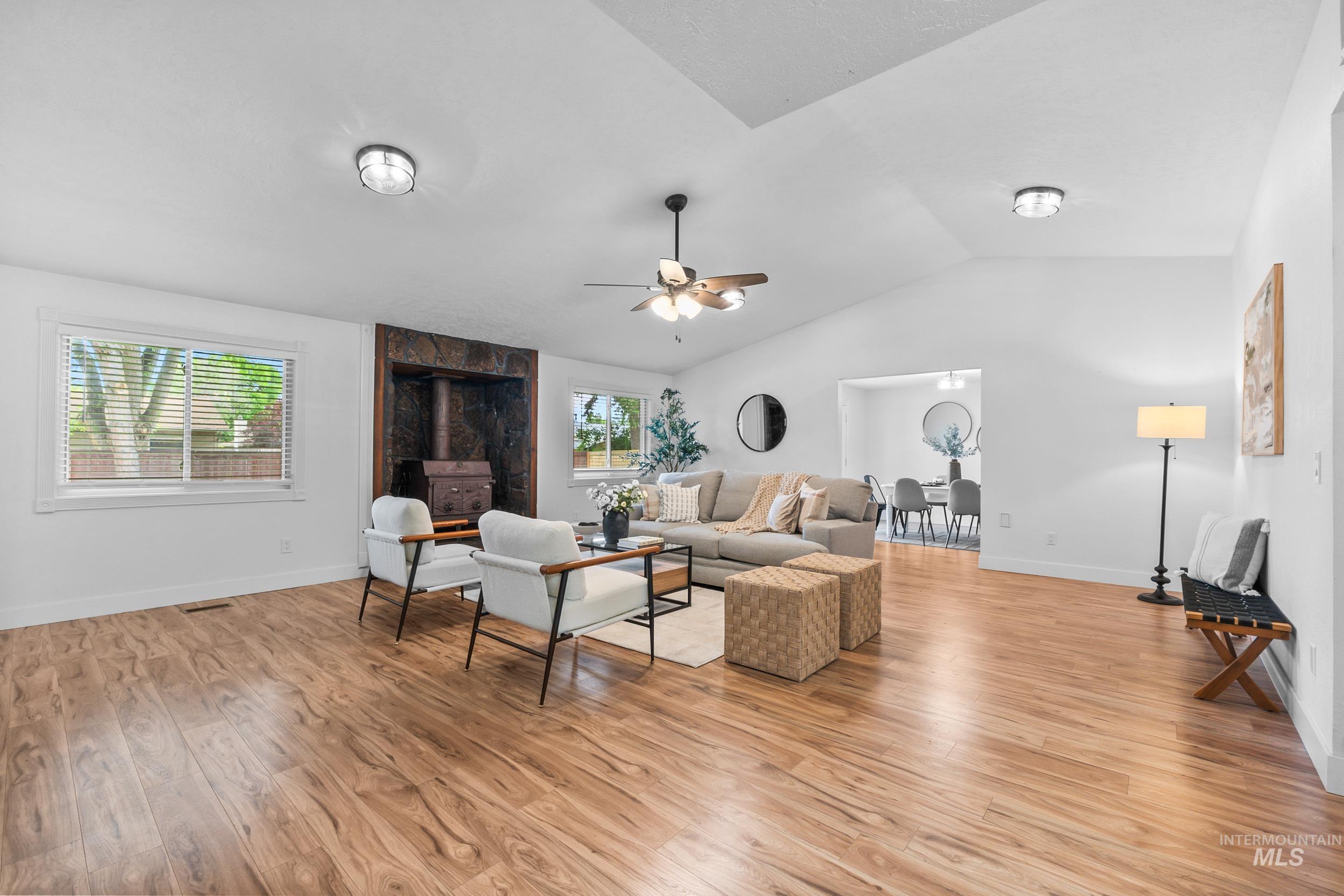 11175 W Hinsdale Street, Boise, Idaho 83713, 5 Bedrooms, 3 Bathrooms, Residential For Sale, Price $679,900, 98947269