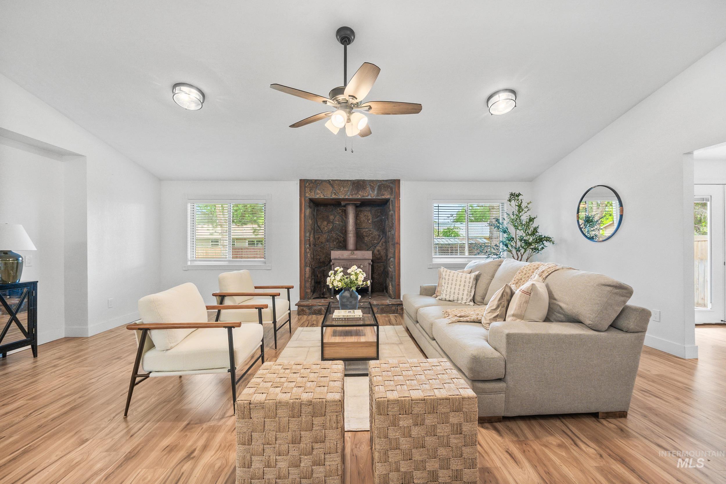 11175 W Hinsdale Street, Boise, Idaho 83713, 5 Bedrooms, 3 Bathrooms, Residential For Sale, Price $679,900, 98947269