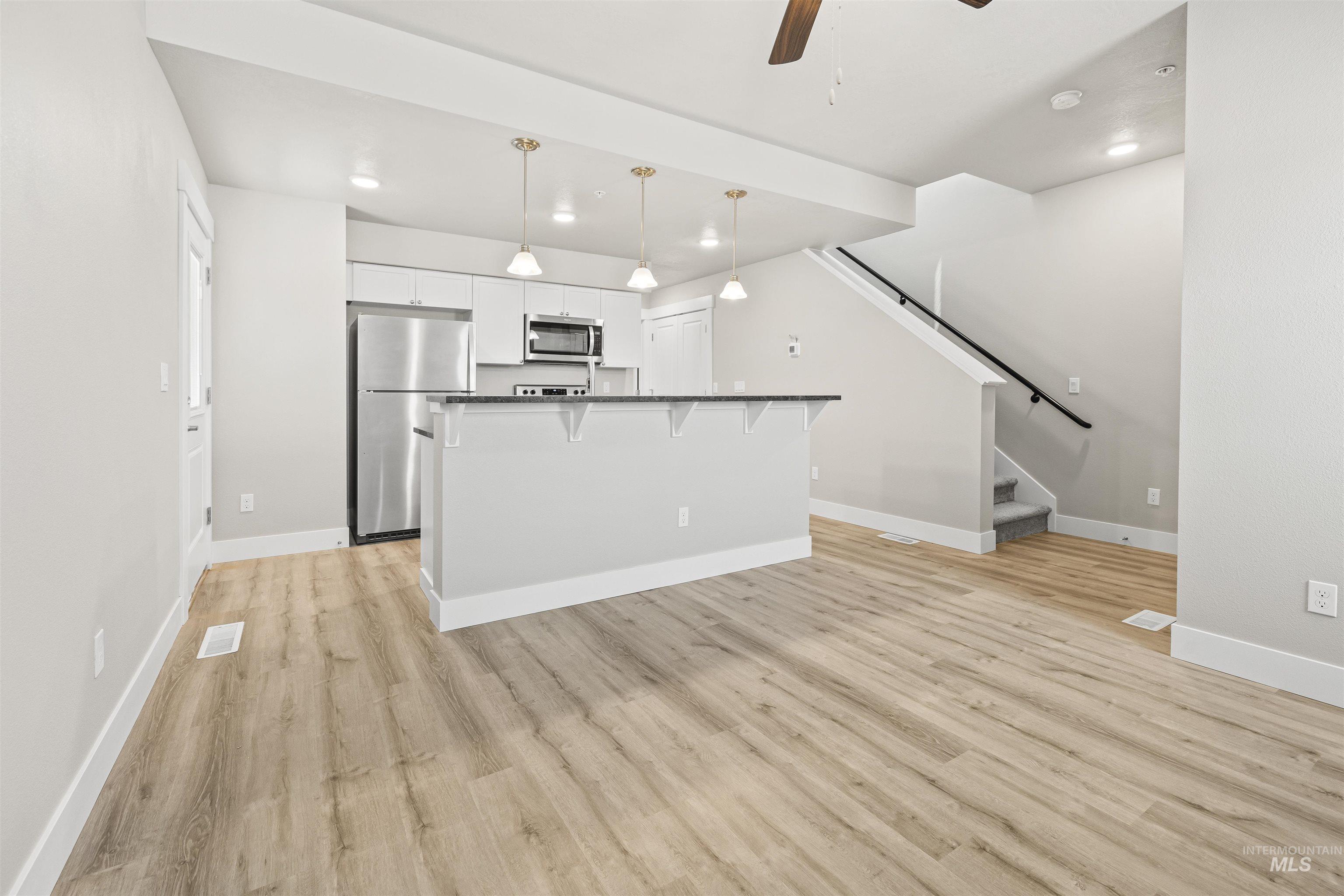 5107 Hamlet Ln., Caldwell, Idaho 83607, 2 Bedrooms, 2 Bathrooms, Residential Income For Sale, Price $1,200,000, 98947277
