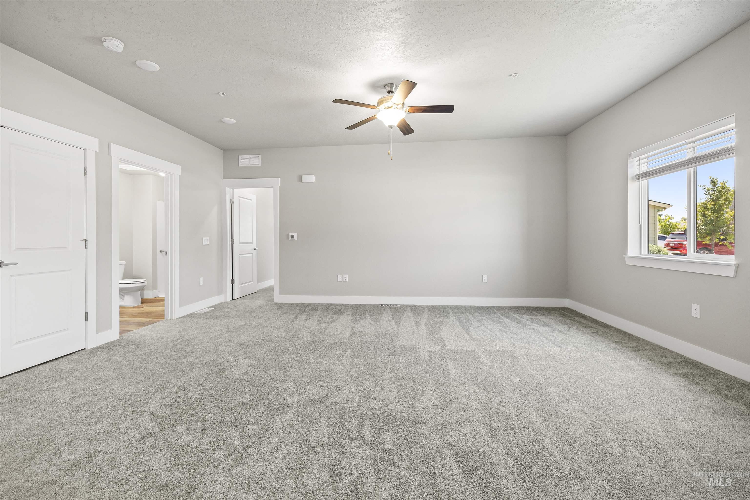 5021 Hamlet Ln., Caldwell, Idaho 83607, 3 Bedrooms, 2 Bathrooms, Residential Income For Sale, Price $2,400,000, 98947281