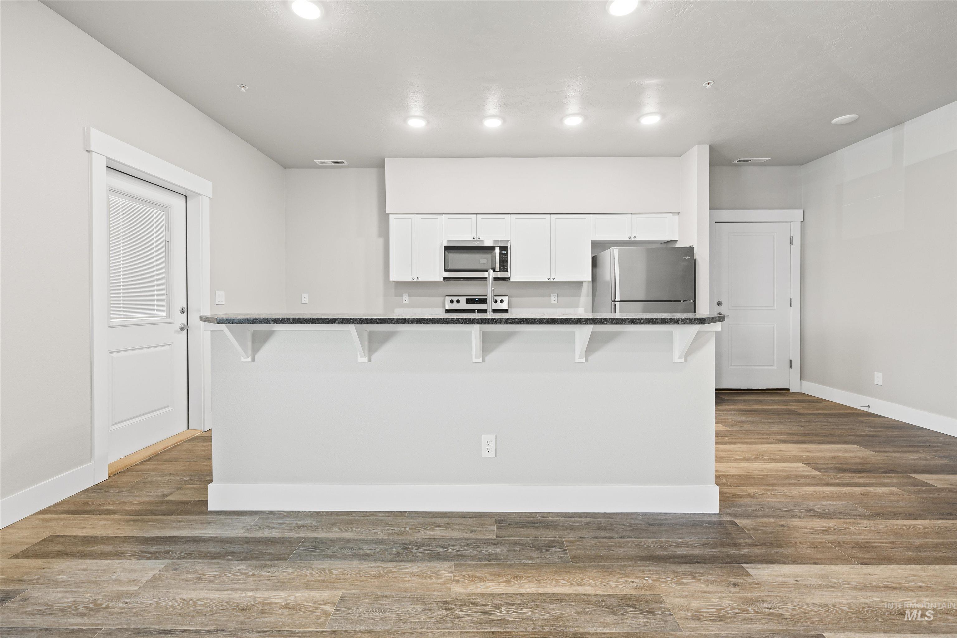 5021 Hamlet Ln., Caldwell, Idaho 83607, 3 Bedrooms, 2 Bathrooms, Residential Income For Sale, Price $2,400,000, 98947281