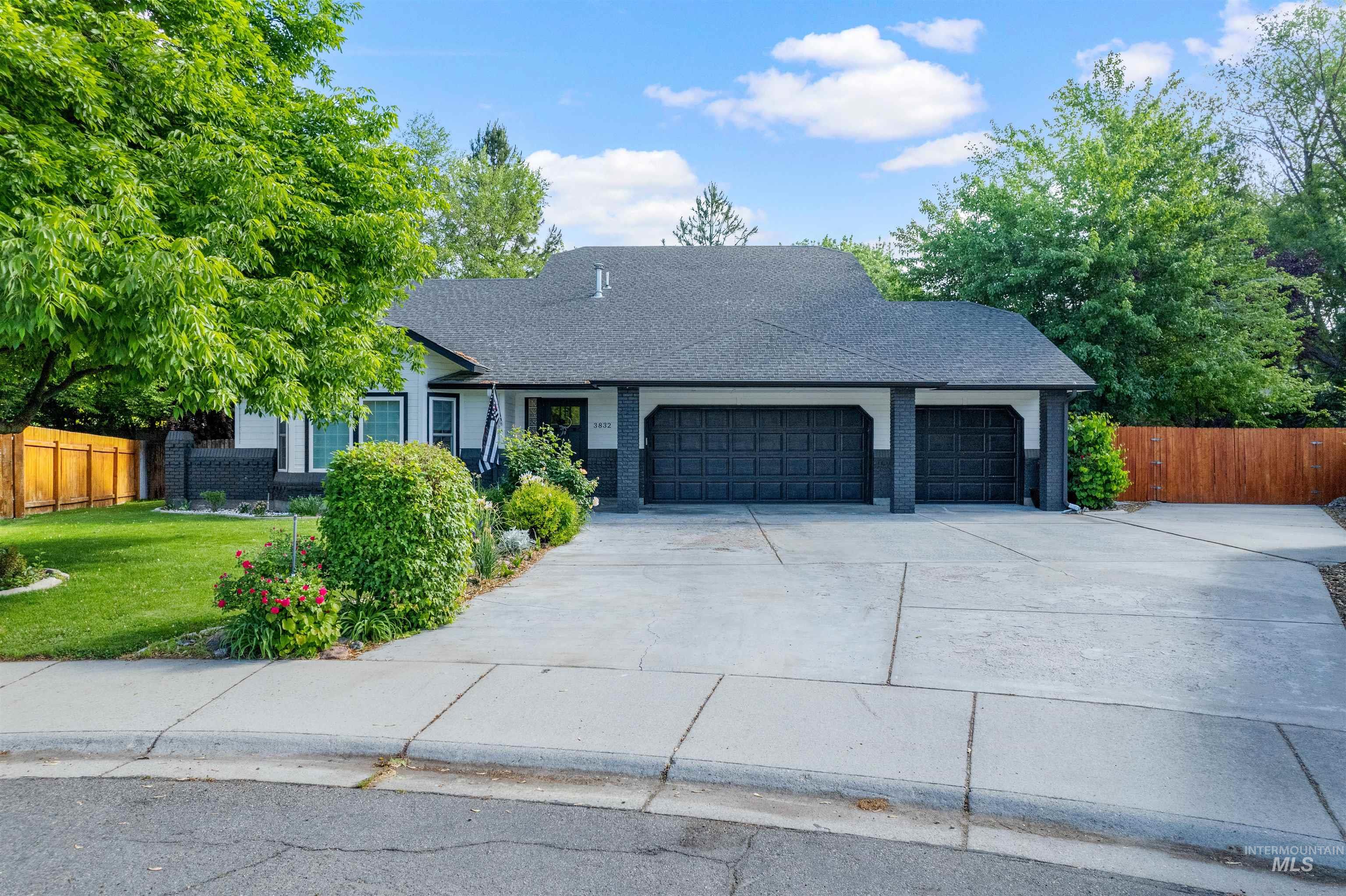 3832 W Aspen Creek Ct, Meridian, Idaho 83642, 3 Bedrooms, 2.5 Bathrooms, Residential For Sale, Price $574,990, 98947298