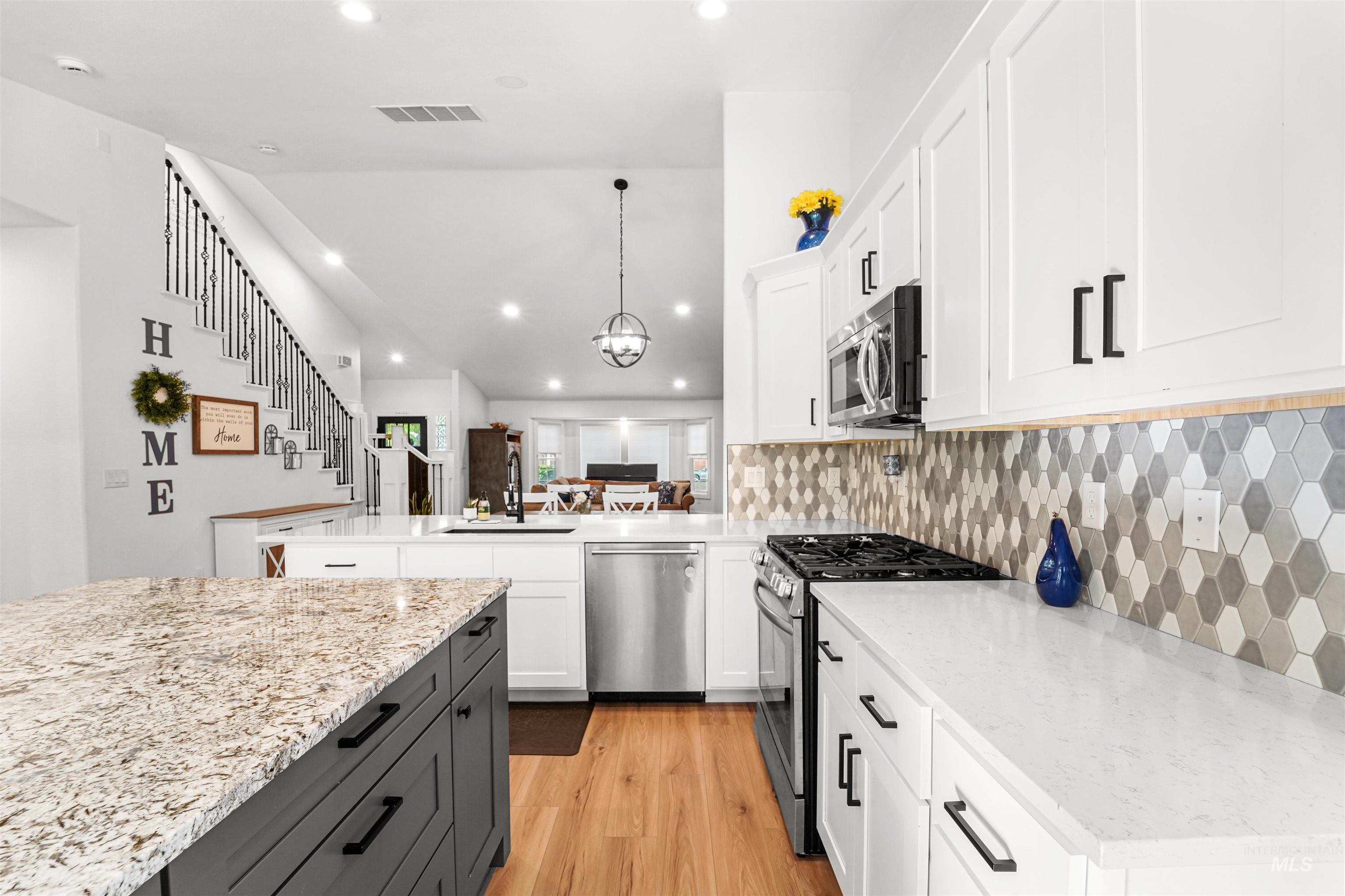 3832 W Aspen Creek Ct, Meridian, Idaho 83642, 3 Bedrooms, 2.5 Bathrooms, Residential For Sale, Price $574,990, 98947298