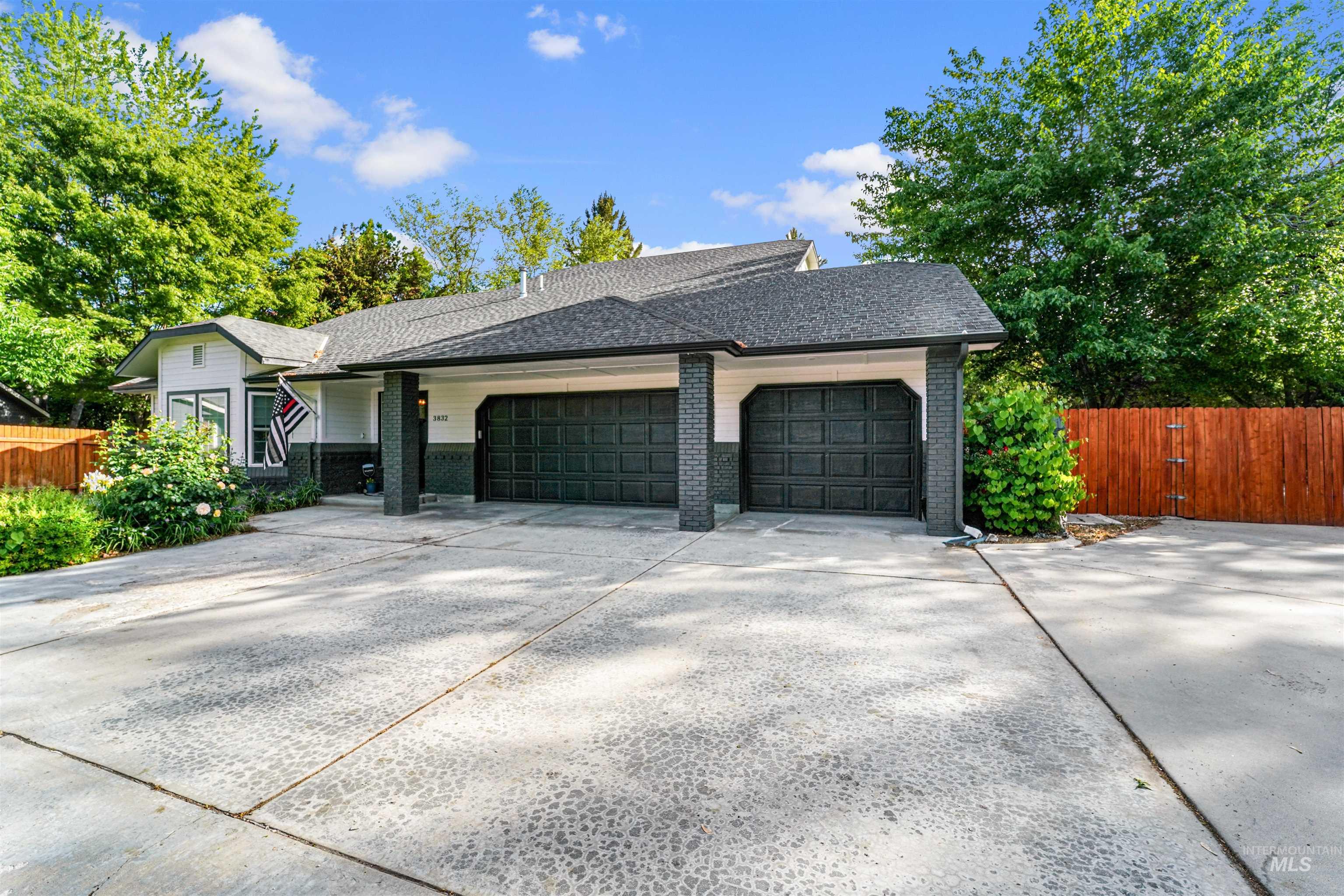 3832 W Aspen Creek Ct, Meridian, Idaho 83642, 3 Bedrooms, 2.5 Bathrooms, Residential For Sale, Price $574,990, 98947298
