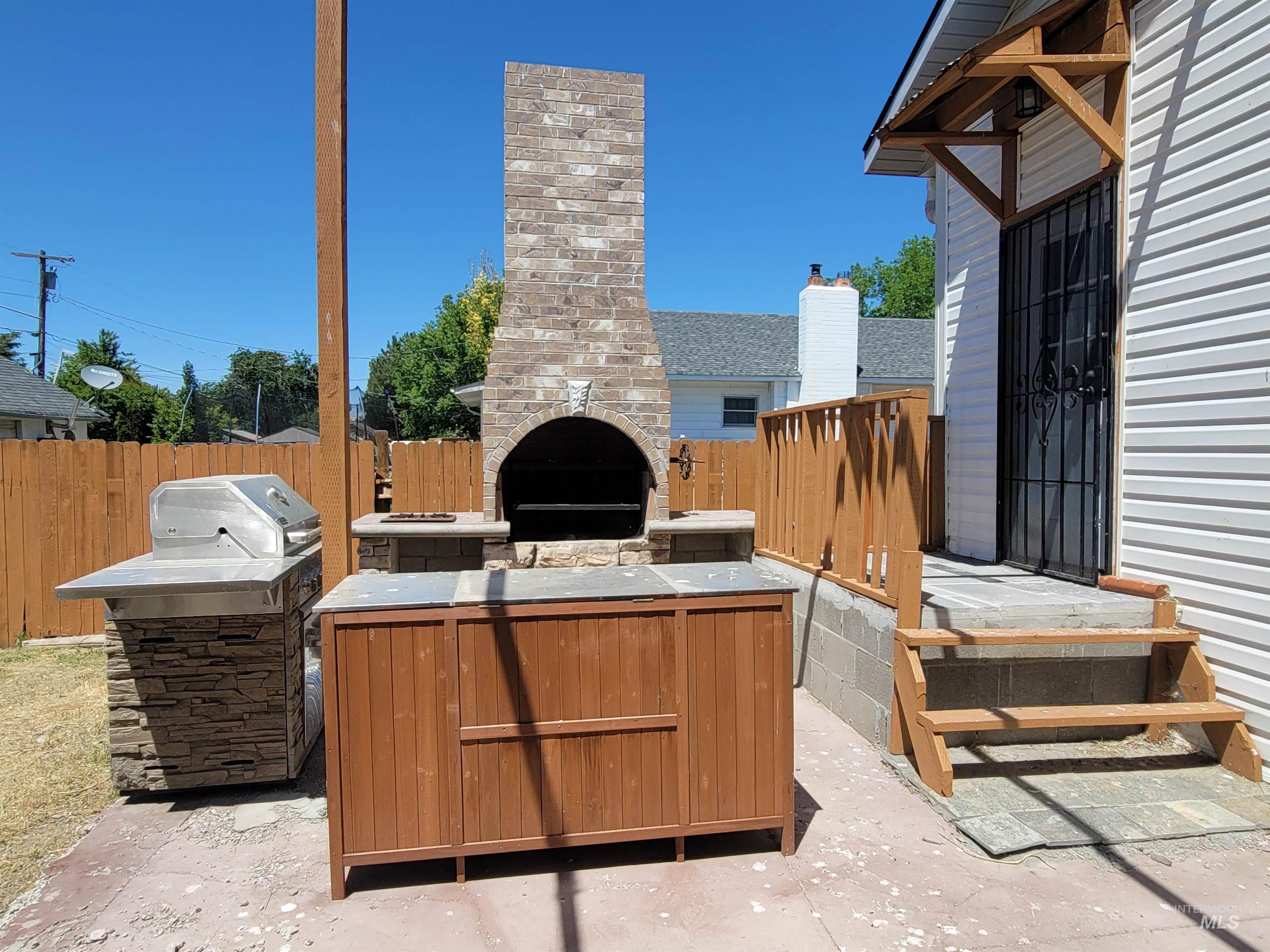 341 Birch St S, Kimberly, Idaho 83341, 9 Bedrooms, 4 Bathrooms, Residential For Sale, Price $475,000, 98947310