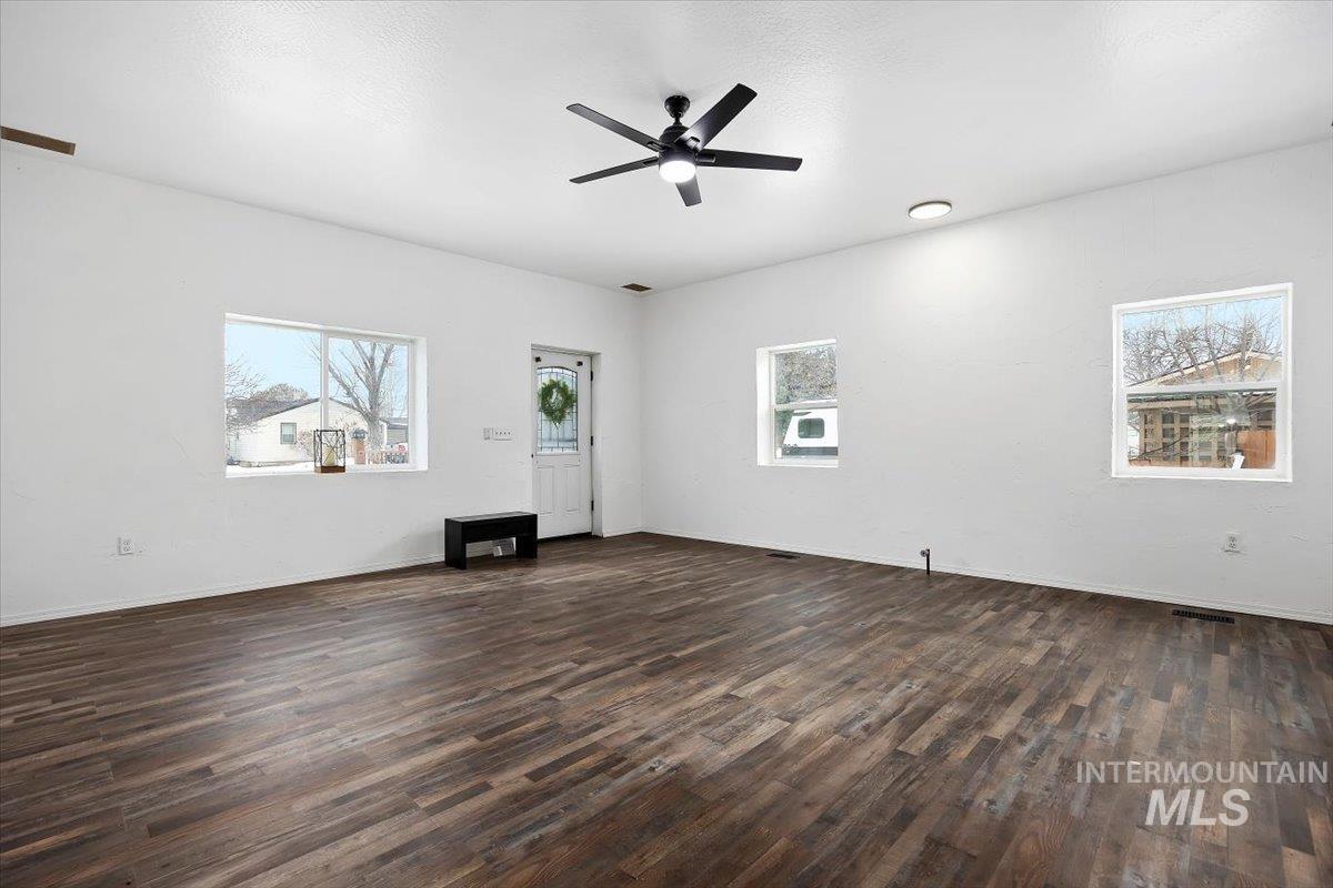 341 Birch St S, Kimberly, Idaho 83341, 9 Bedrooms, 4 Bathrooms, Residential For Sale, Price $475,000, 98947310