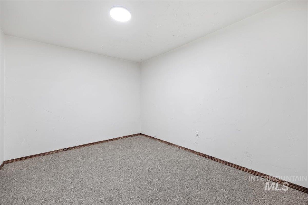 341 Birch St S, Kimberly, Idaho 83341, 1 Bedroom, 1 Bathroom, Residential Income For Sale, Price $475,000, 98947311