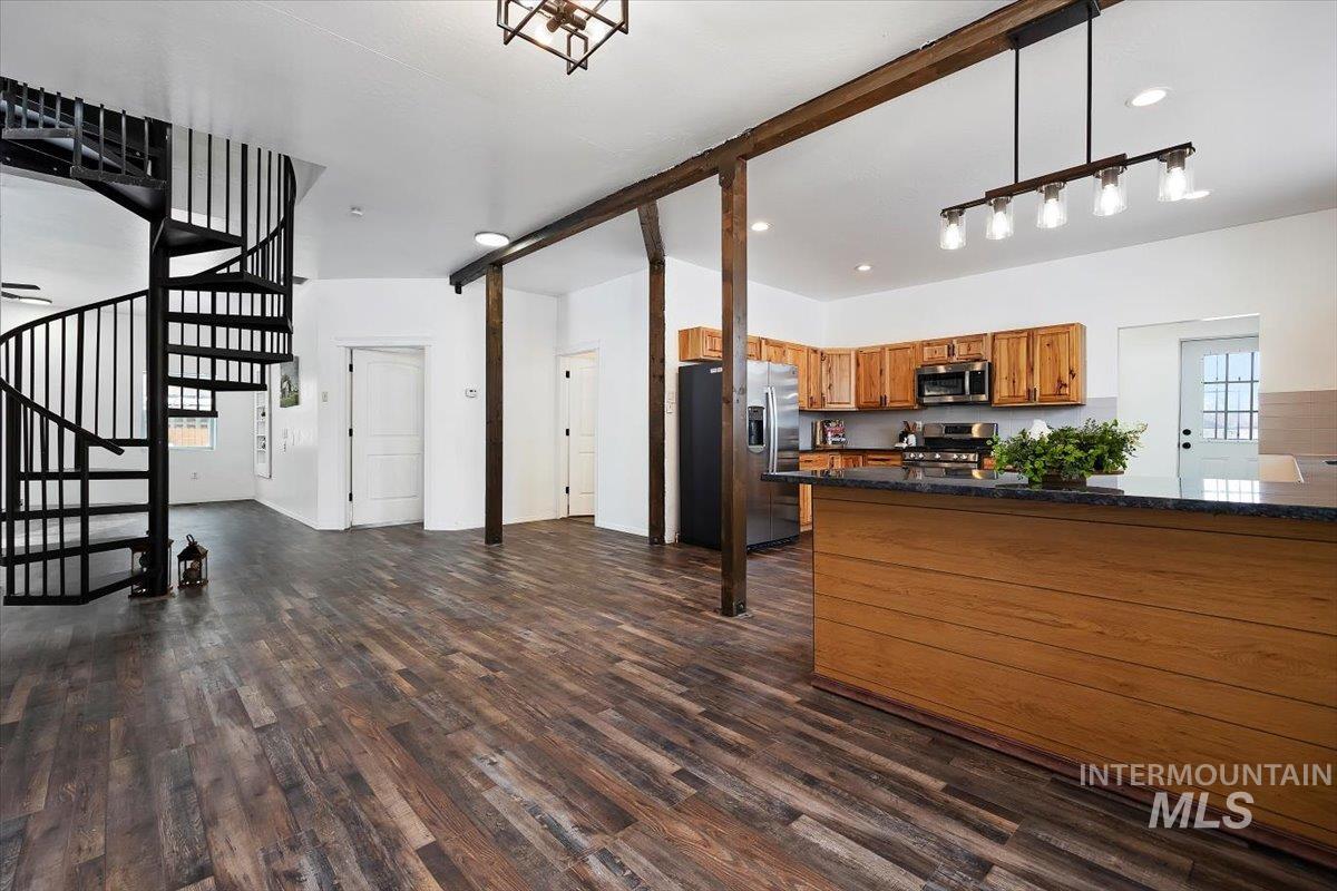 341 Birch St S, Kimberly, Idaho 83341, 1 Bedroom, 1 Bathroom, Residential Income For Sale, Price $475,000, 98947311