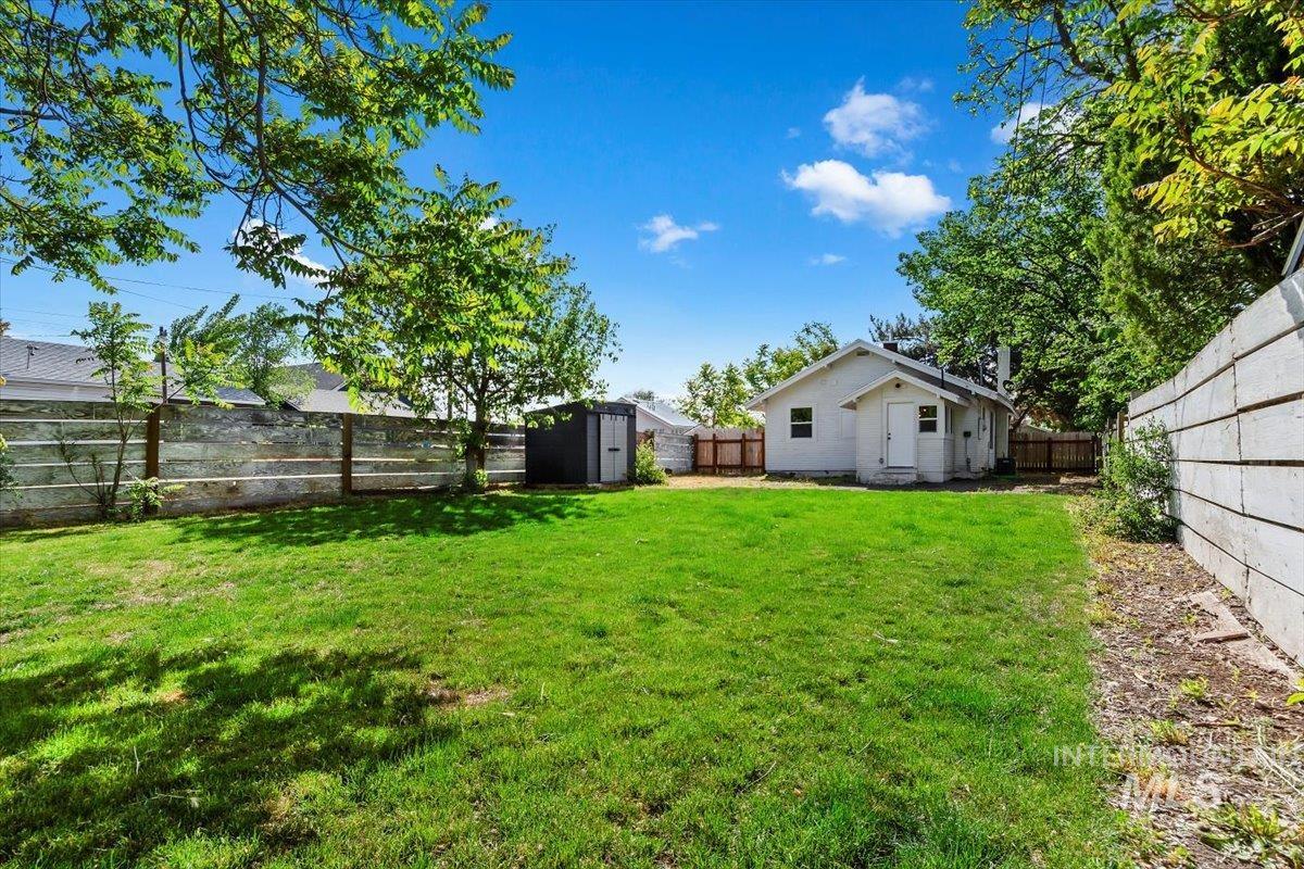 511 N 10th Ave N, Nampa, Idaho 83687, 2 Bedrooms, 1 Bathroom, Residential For Sale, Price $334,900, 98947317