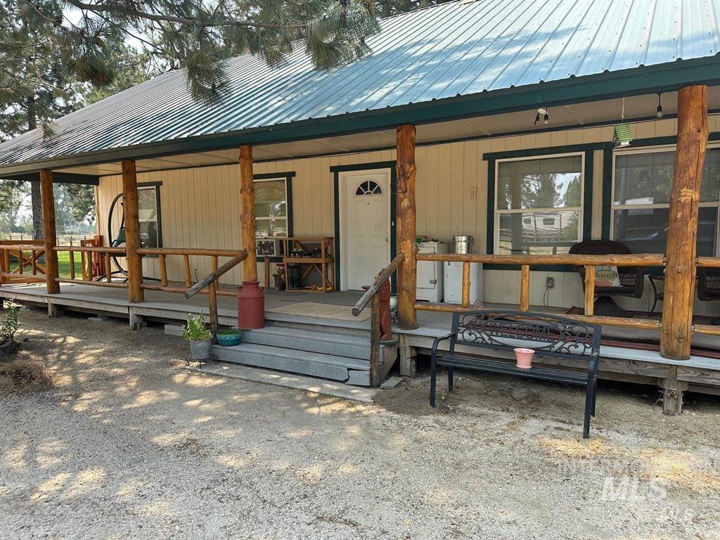 55 Mary, Prairie, Idaho 83647, 2 Bedrooms, 1 Bathroom, Residential For Sale, Price $375,000, 98947326