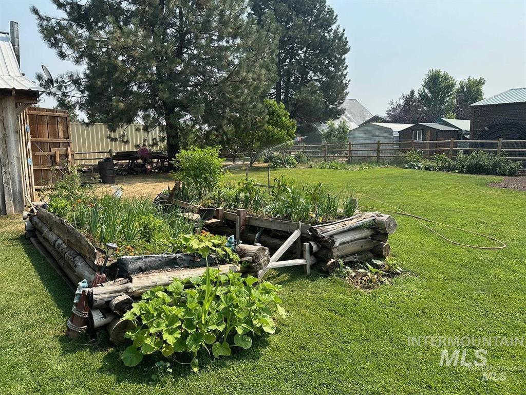 55 Mary, Prairie, Idaho 83647, 2 Bedrooms, 1 Bathroom, Residential For Sale, Price $375,000, 98947326