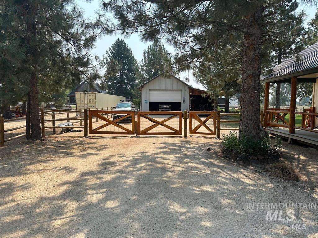 55 Mary, Prairie, Idaho 83647, 2 Bedrooms, 1 Bathroom, Residential For Sale, Price $375,000, 98947326