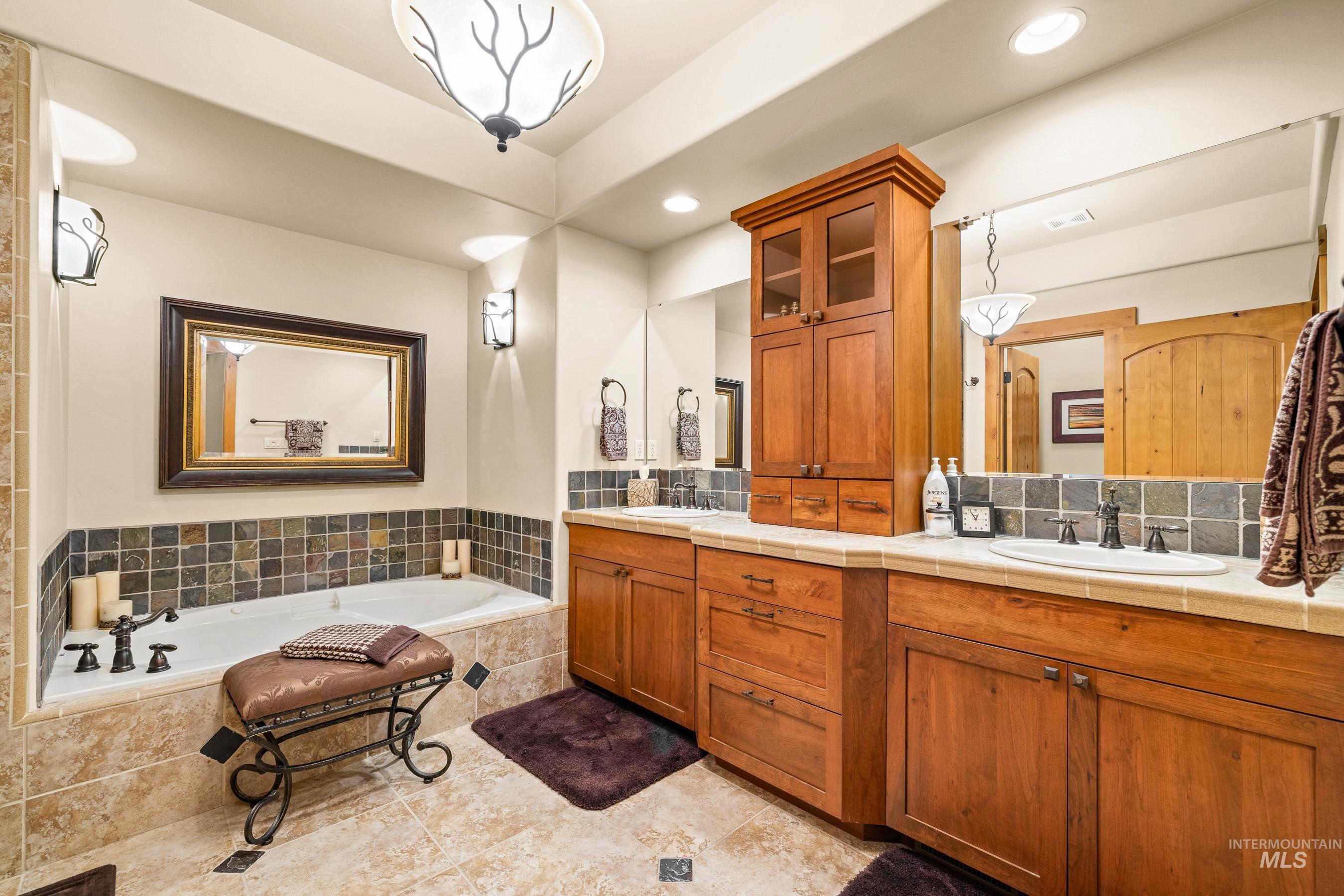 1305 Greystone, McCall, Idaho 83638, 4 Bedrooms, 3 Bathrooms, Residential For Sale, Price $1,300,000, 98947341