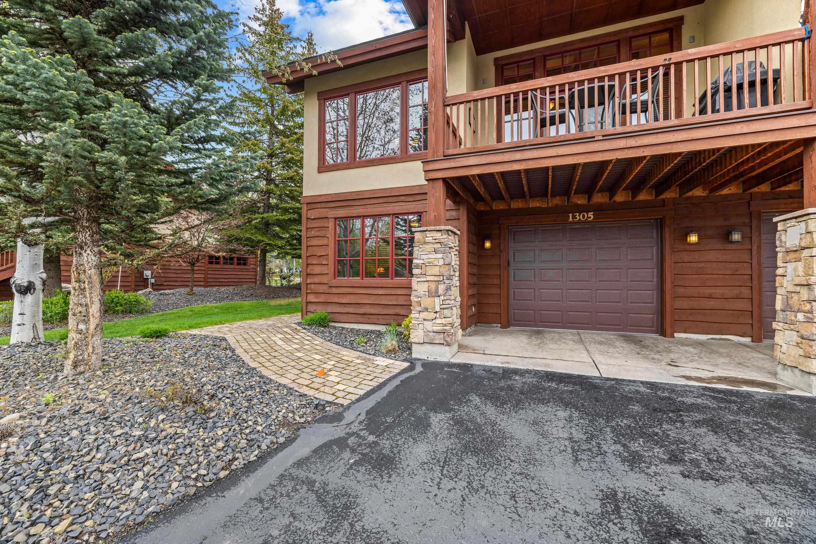 1305 Greystone, McCall, Idaho 83638, 4 Bedrooms, 3 Bathrooms, Residential For Sale, Price $1,300,000, 98947341