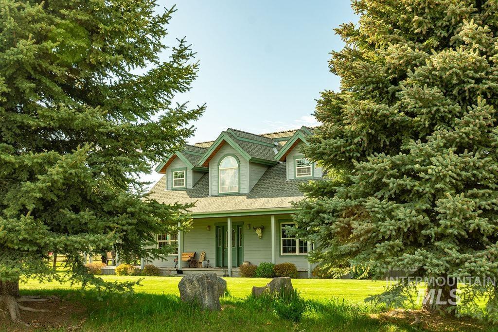 101 Quail Ridge Drive, Shoshone, Idaho 83352, 5 Bedrooms, 3.5 Bathrooms, Residential For Sale, Price $749,000, 98947410